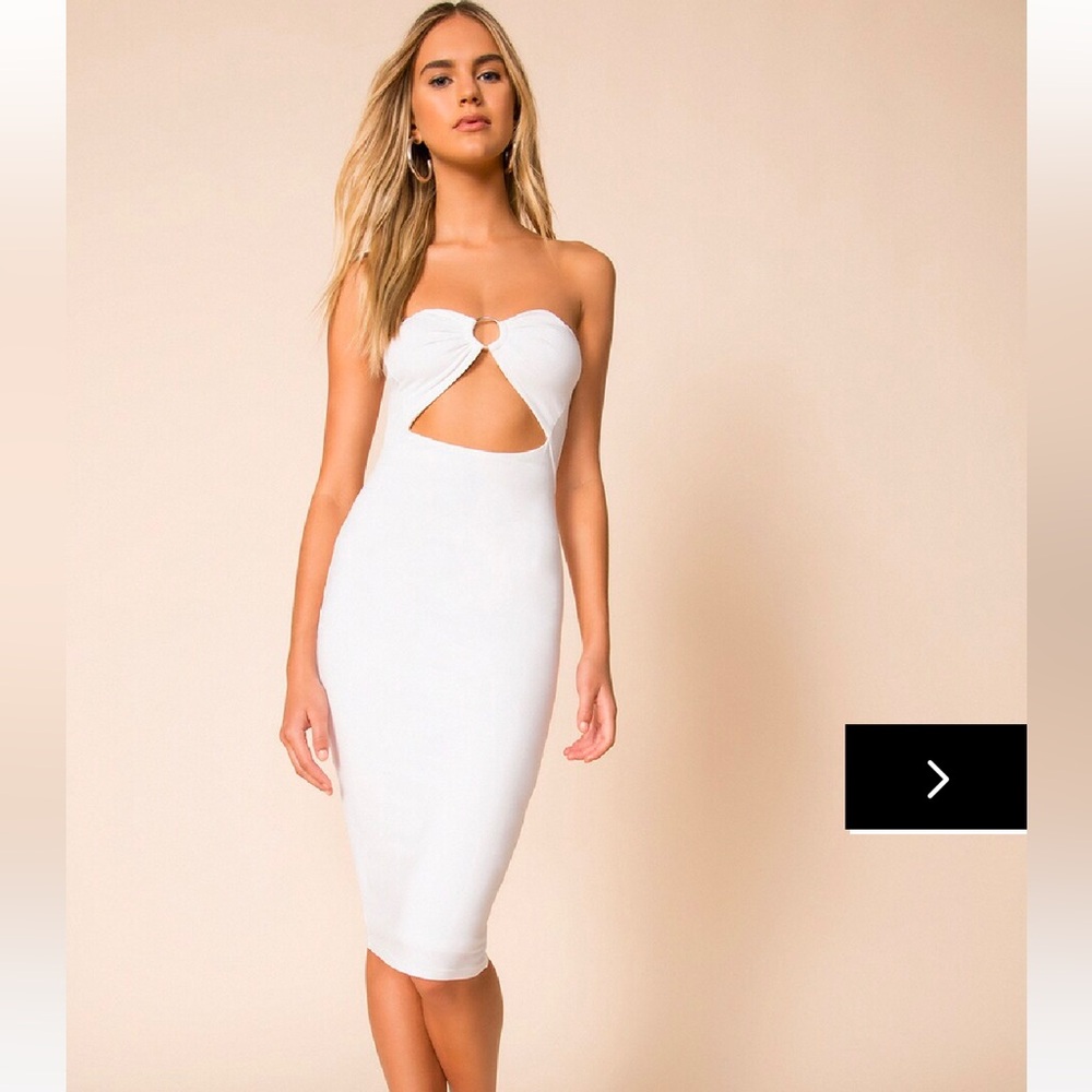 Superdown Zilva O Ring Dress